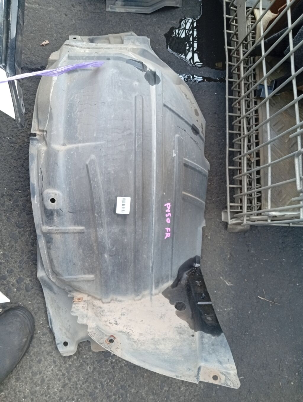 Подкрылок на Nissan Fuga PY50 63842-EG000, Переднее Правое расположение