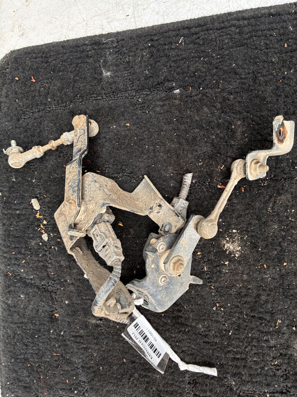 Датчик регулировки наклона фар на Honda Stream RN6