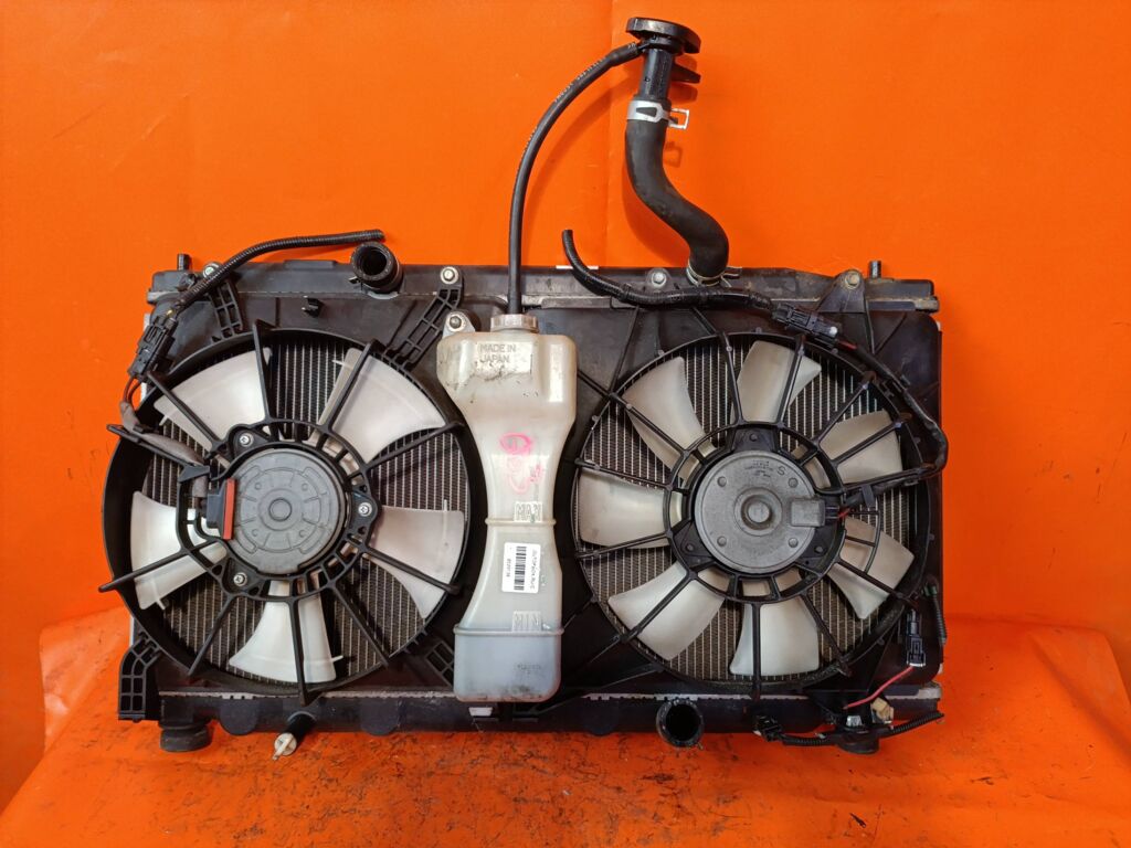 Радиатор ДВС на Honda Freed Spike GB3 L15A