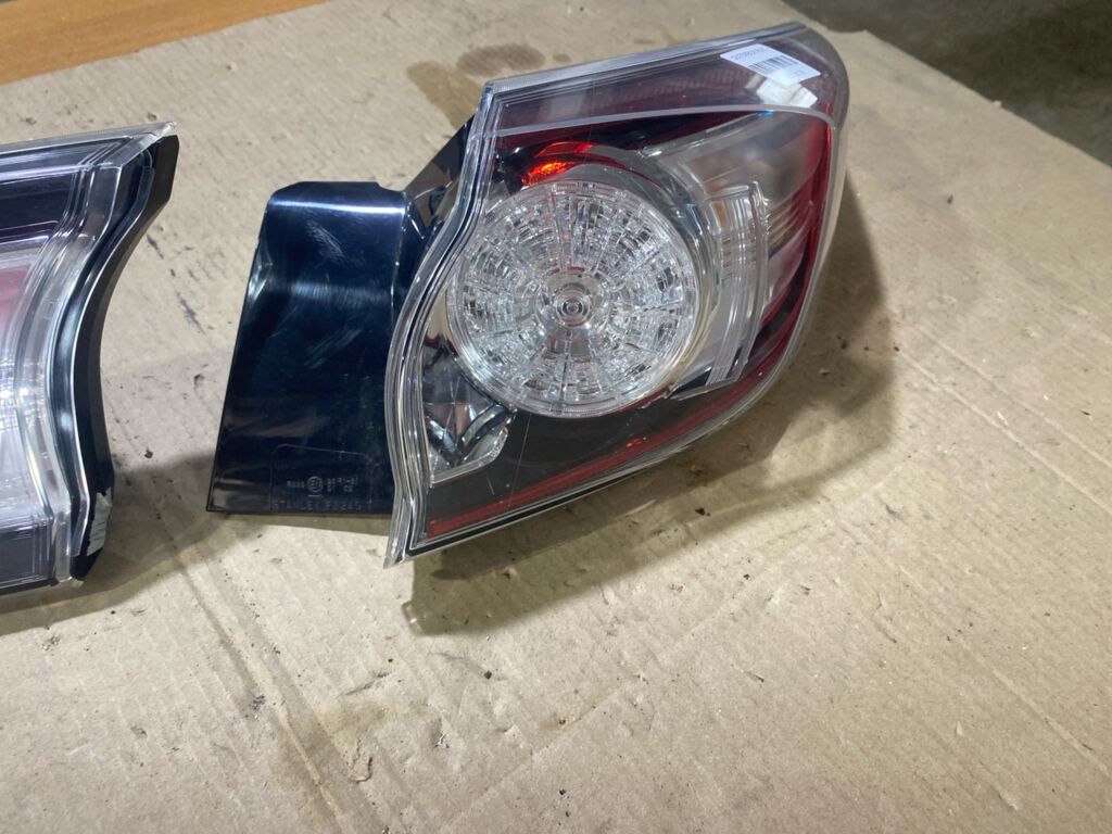 Стоп P8240 P8240 на Mazda Axela BLEAW Фото 2