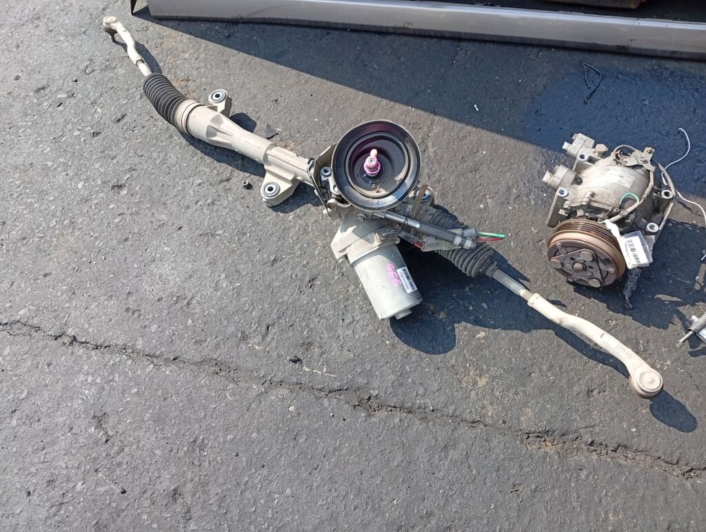 Рулевая рейка на Honda Fit GE6 L13A