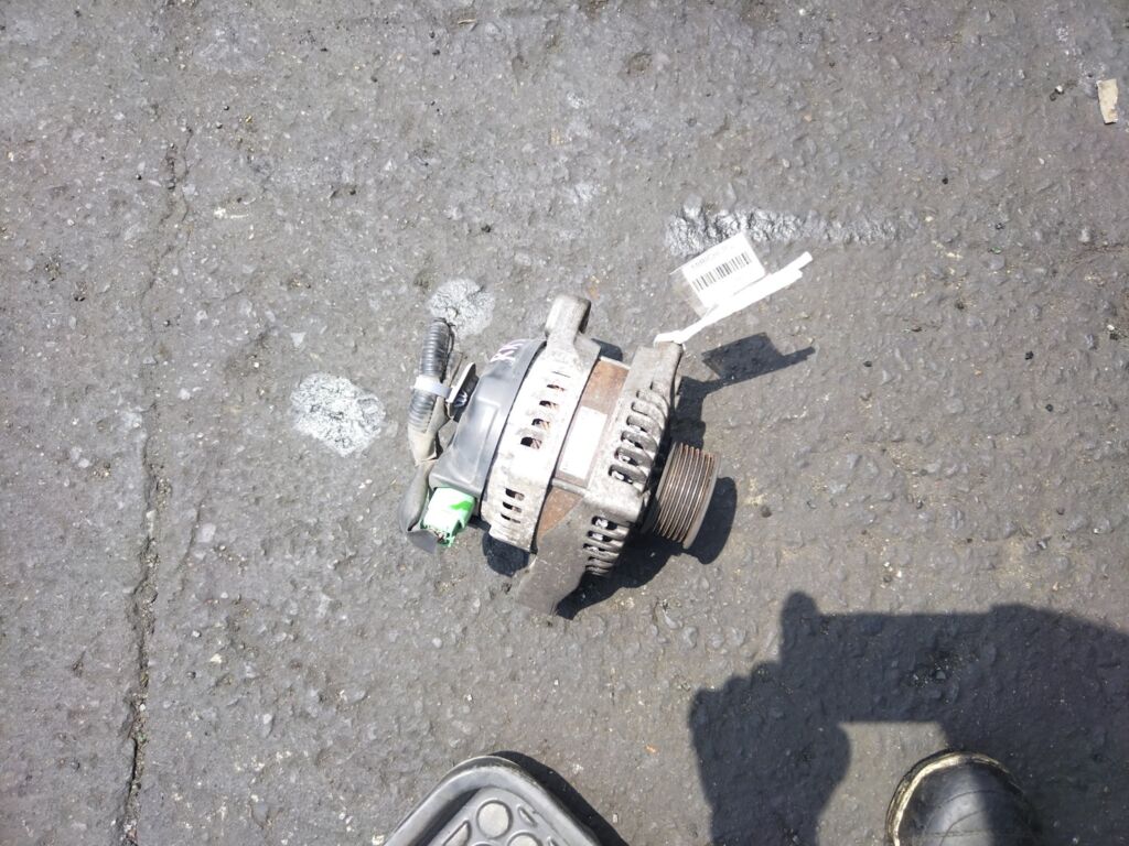 Генератор на Honda Elysion RR1 K24A