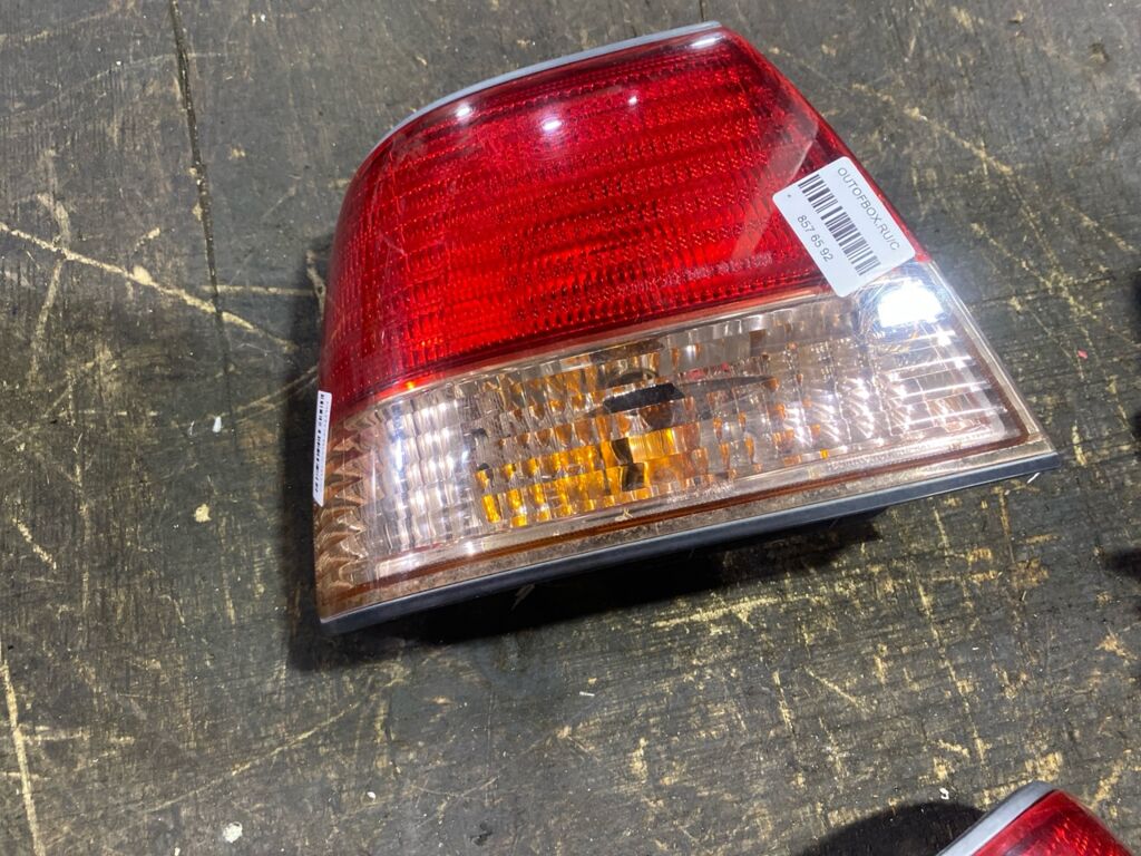 Стоп на Nissan Sunny FB15 4845A, Левое расположение
