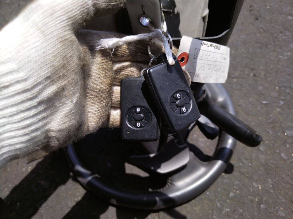 Рулевая колонка на Toyota Ractis NCP100