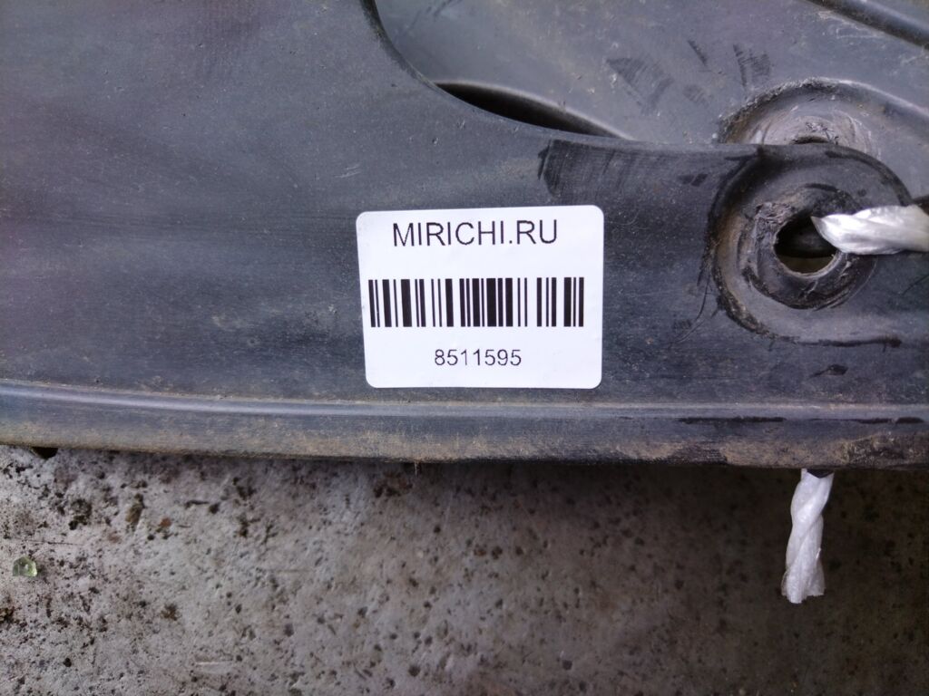 Подкрылок на Toyota Ractis NCP100 1NZ-FE 52591-52220  52592-52210, Заднее расположение