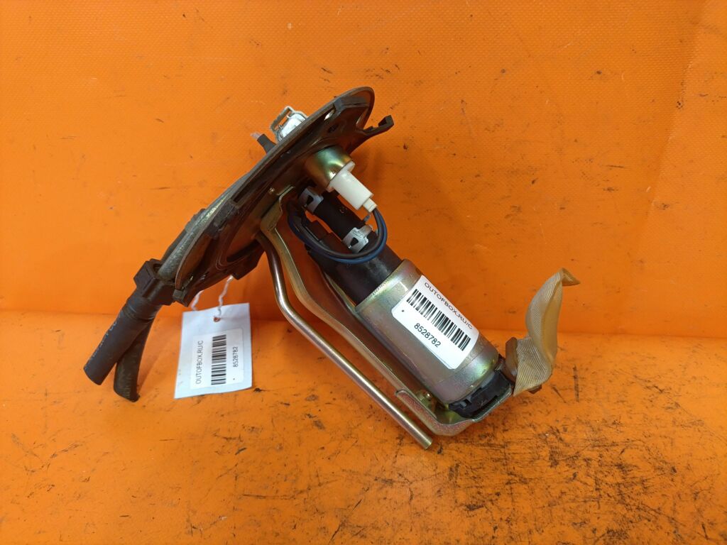 Бензонасос на Mitsubishi Diamante F34A 6A13