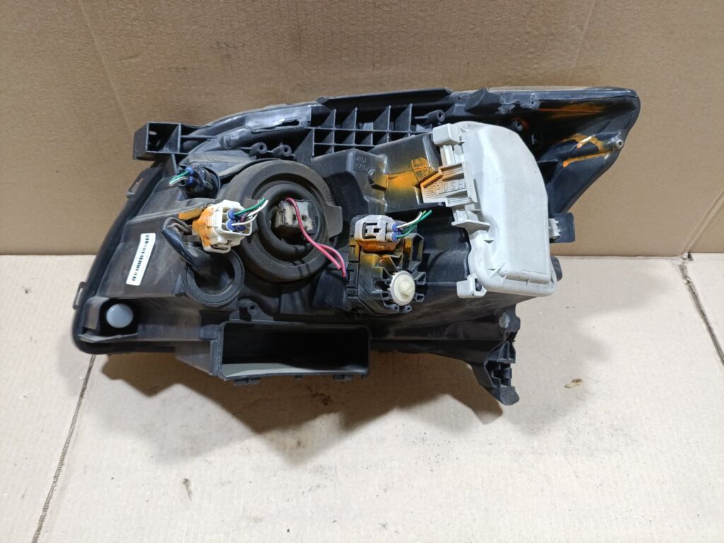 Фара 05-41 05-41 на Toyota Avensis AZT250 Фото 6