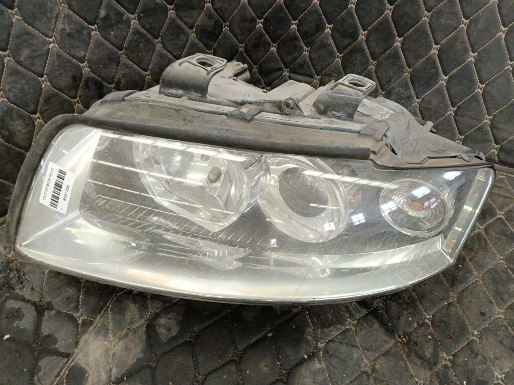 Фара 8E0941003F на Audi A4 8E Фото 2