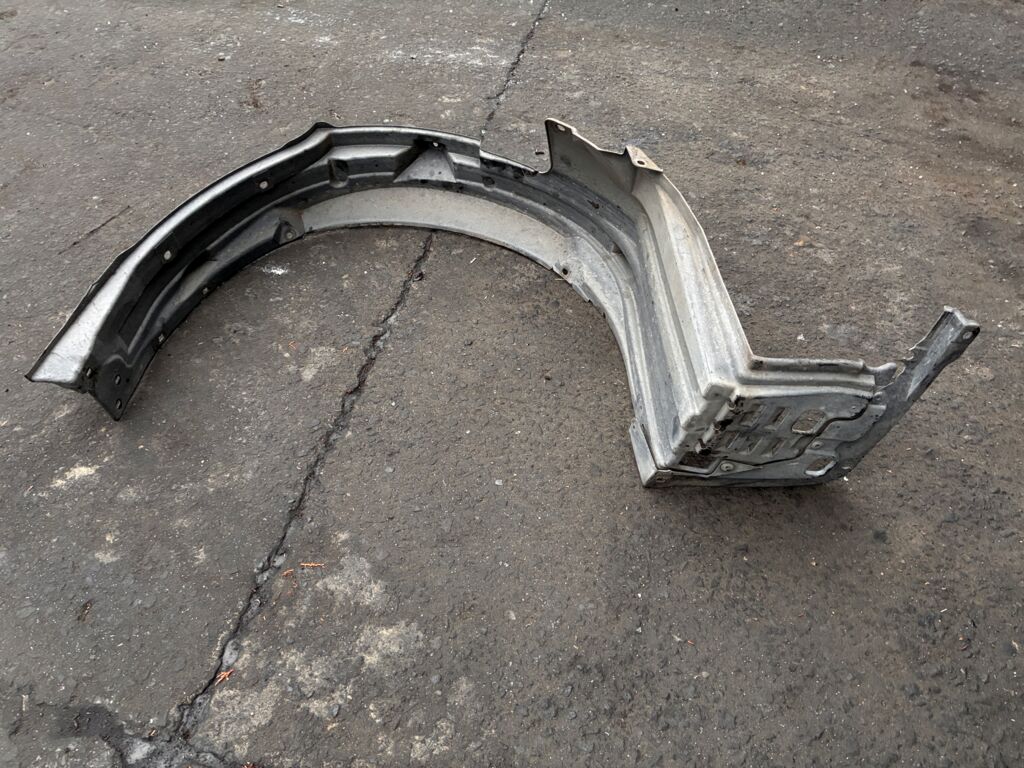 Подкрылок на Honda Stepwgn RG1 K20A, Переднее Левое расположение