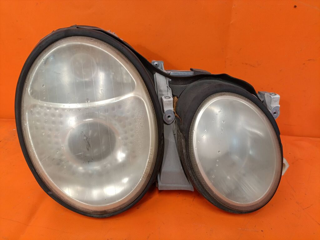 Фара на Mercedes-Benz Clk-Class C208.344, Правое расположение