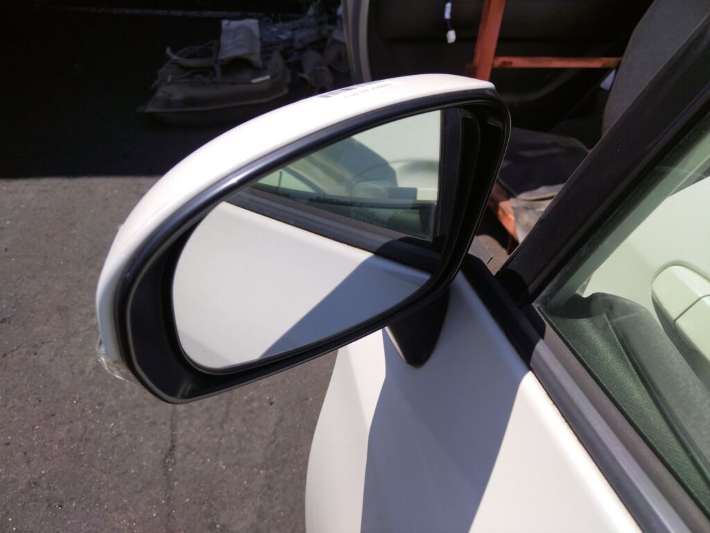 Зеркало двери боковой на Toyota Ractis NCP120, Левое расположение