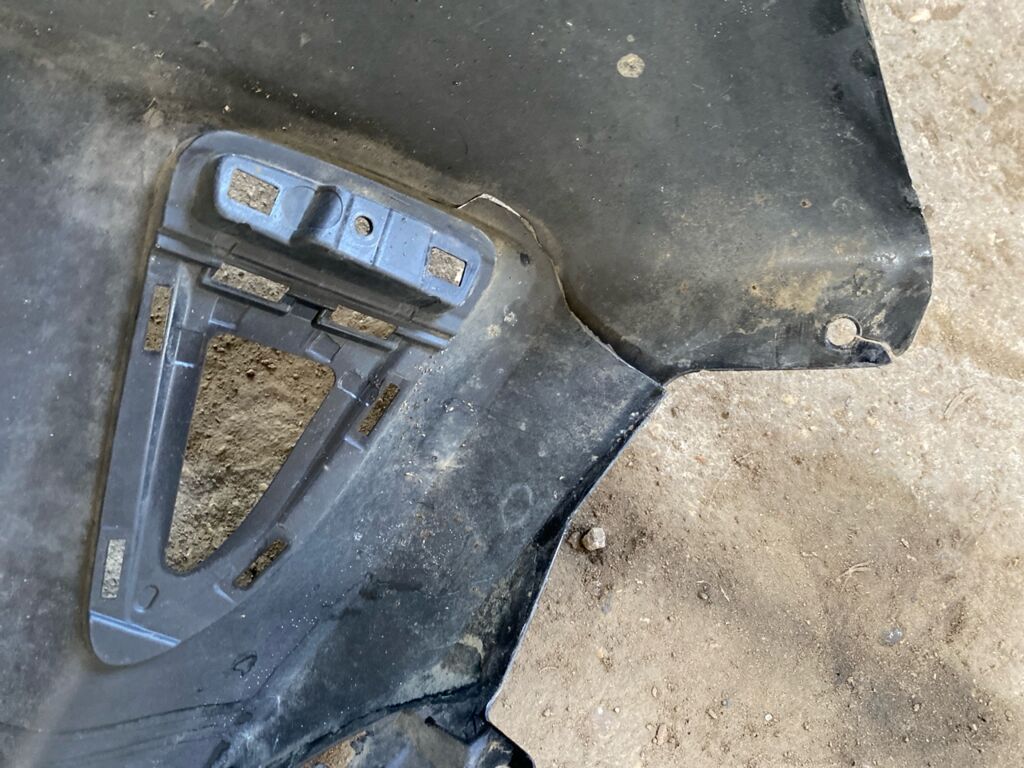 Бампер 52159-52870 на Toyota Vitz KSP130 Фото 6