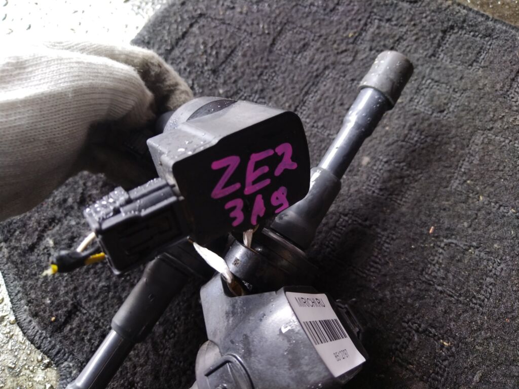 Катушка зажигания на Honda Insight ZE2 LDA Фото 2