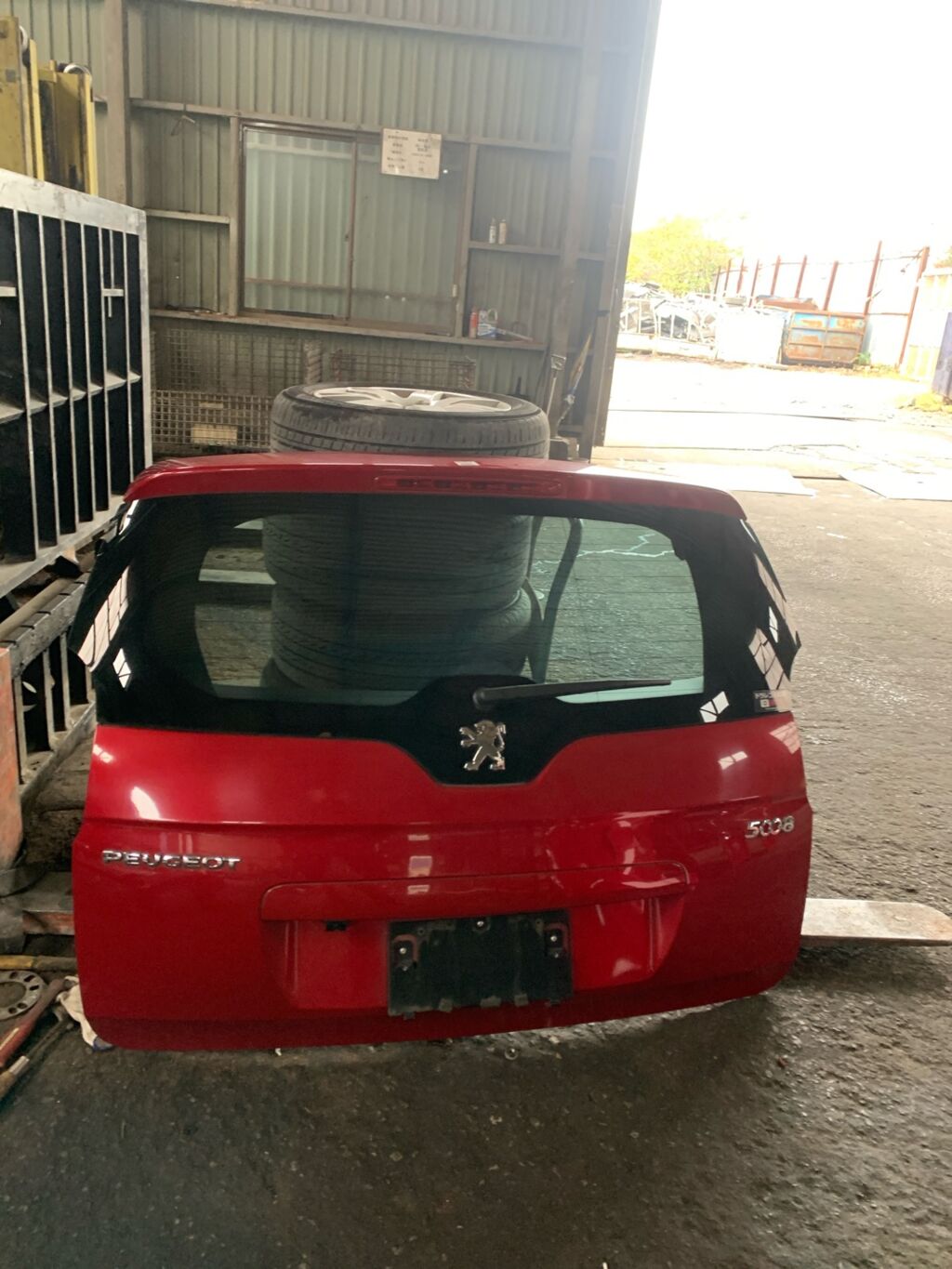 Дверь задняя на Peugeot 5008 VF30 63821км