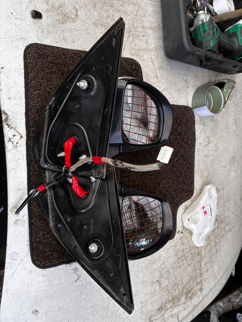 Зеркало двери боковой на Toyota Passo KGC30