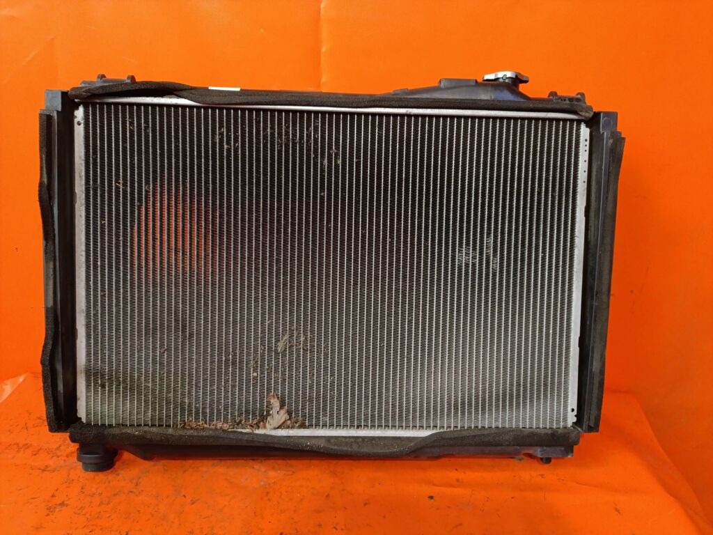 Радиатор ДВС на Toyota Crown Comfort GXS12 1G-FE 16400-70560