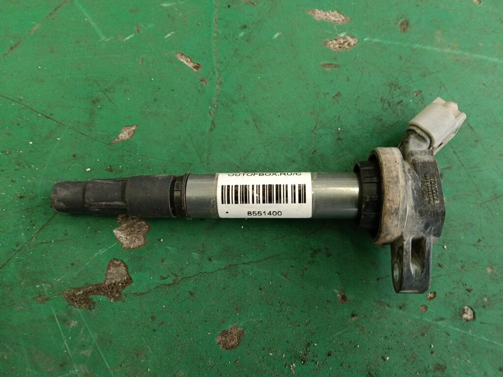 Катушка зажигания на Toyota Corolla ZZE150L 1ZR-FE 90919-C2005