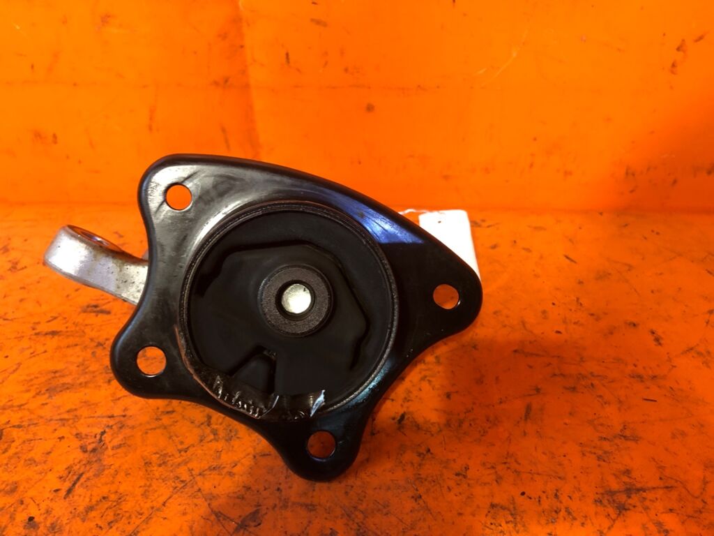 Подушка двигателя на Mitsubishi Colt Plus Z23W 4A91, Переднее Левое расположение