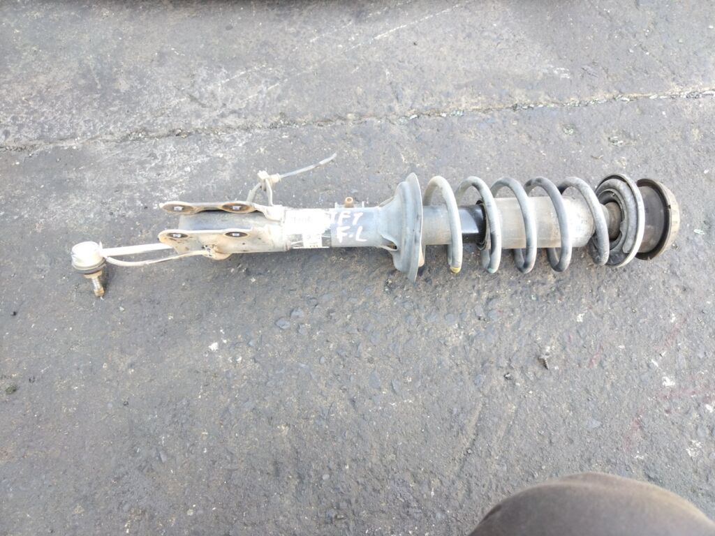 Стойка амортизатора на Honda N-Box JF1 S07A, Переднее Левое расположение