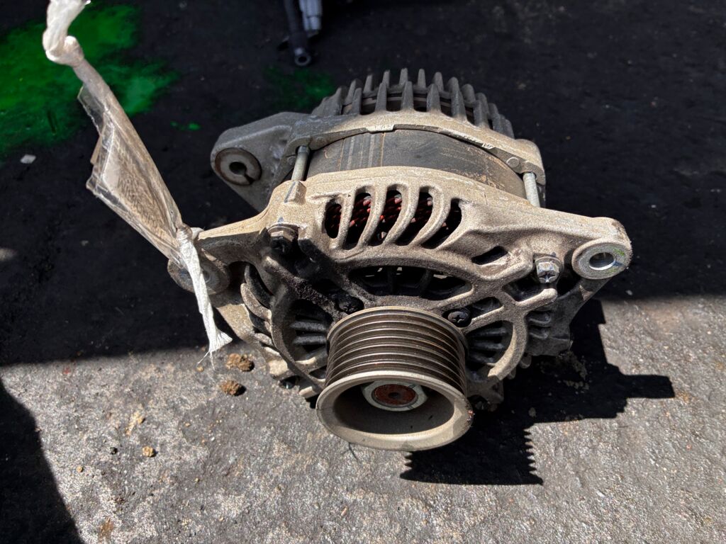 Генератор на Nissan March K13 HR12DE 23100-1HZ1A