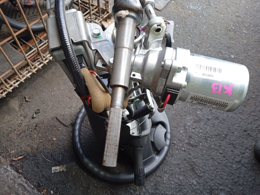 Рулевая колонка на Nissan March K13 Фото 2