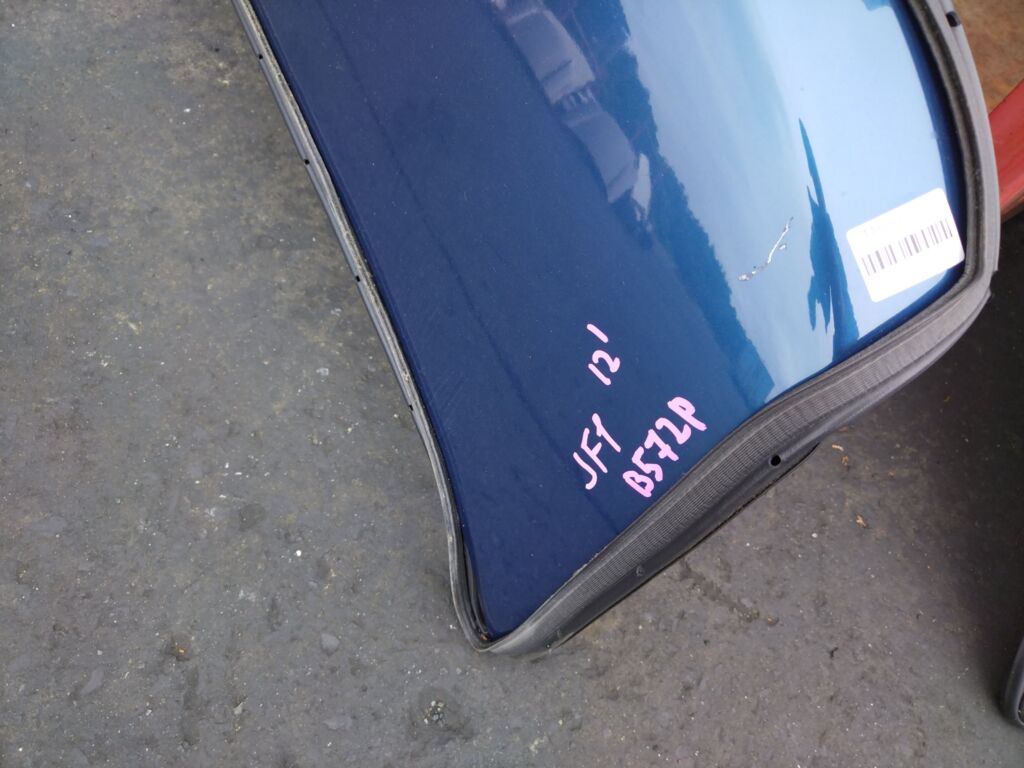 Капот на Honda N-Box JF1