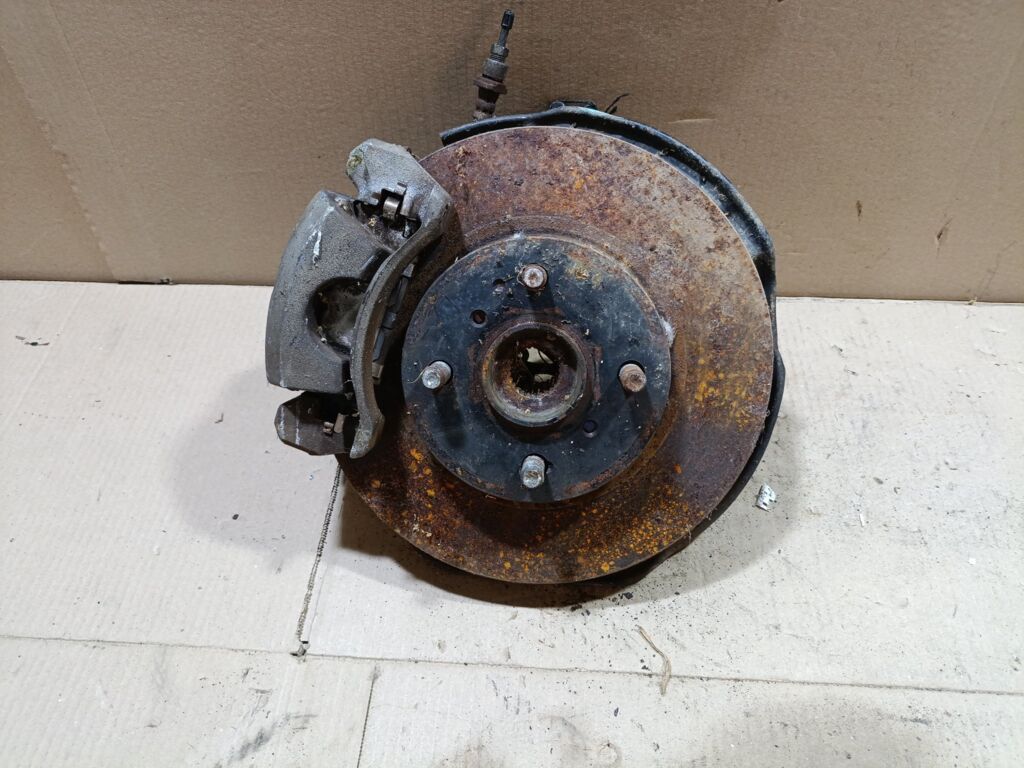 Ступица на Toyota Vitz SCP90 2SZ-FE Фото 2