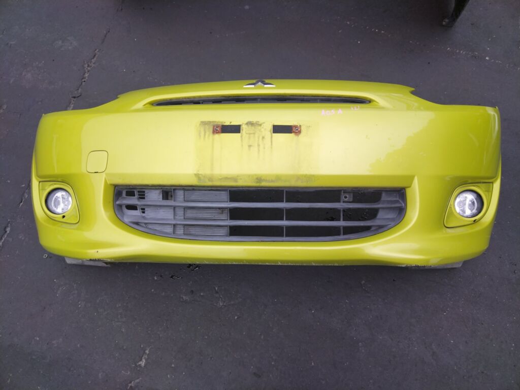 Бампер на Mitsubishi Mirage A05A 0894, Переднее расположение