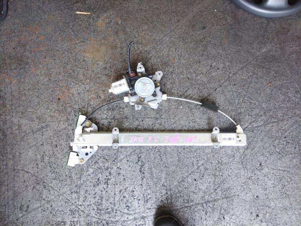 Стеклоподъемный механизм на Nissan March YK12 80731-89914, Переднее Левое расположение