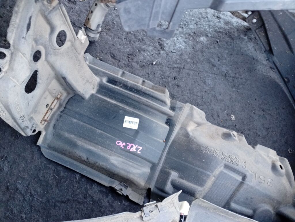 Подкрылок на Toyota Voxy ZRR70G 3ZR-FAE 53876-28241, Переднее Левое расположение