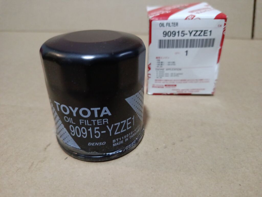 Фильтр масляный TOYOTA 90915-YZZE1 на Toyota Фото 2
