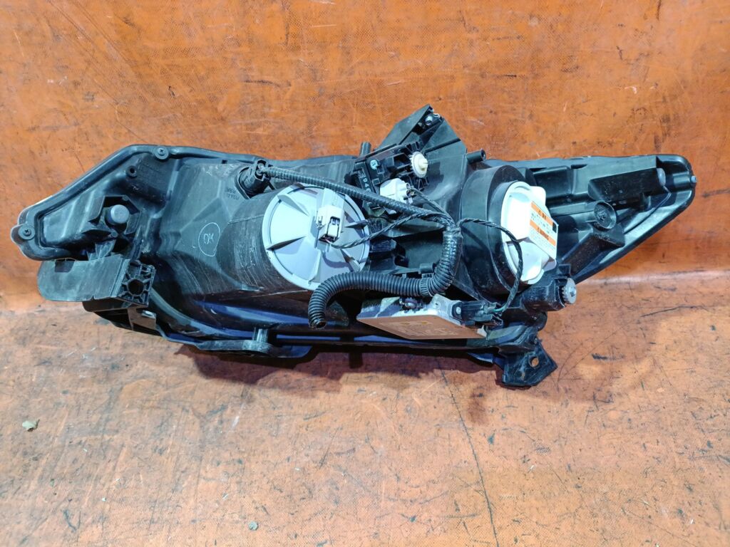 Фара на Honda Insight ZE2 100-22878 217-1171R-EM7  33100-TM8-J01, Правое расположение