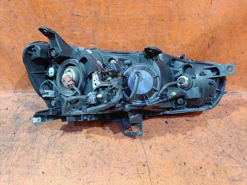 Фара на Mitsubishi Galant Fortis CY3A P6118, Левое расположение