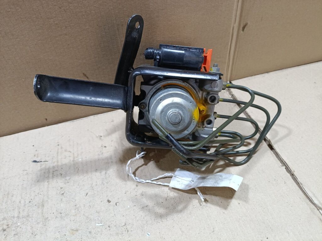 Блок ABS на Honda Stepwgn RF3 K20A Фото 3
