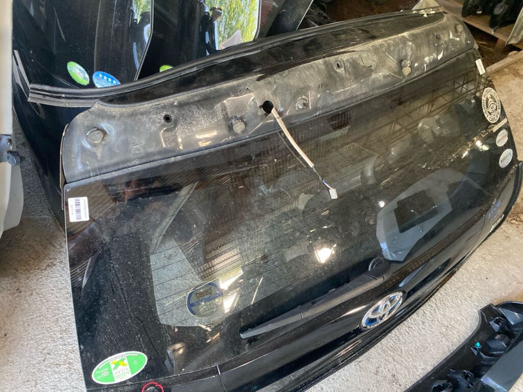 Дверь задняя на Toyota Prius Alpha ZVW41W Фото 5