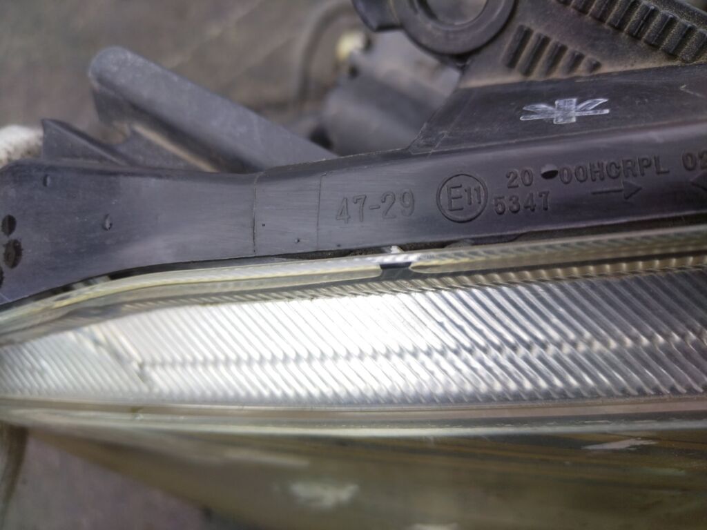 Фара на Toyota Prius ZVW30 47-29 212-11P6-LDEM7 R, Правое расположение