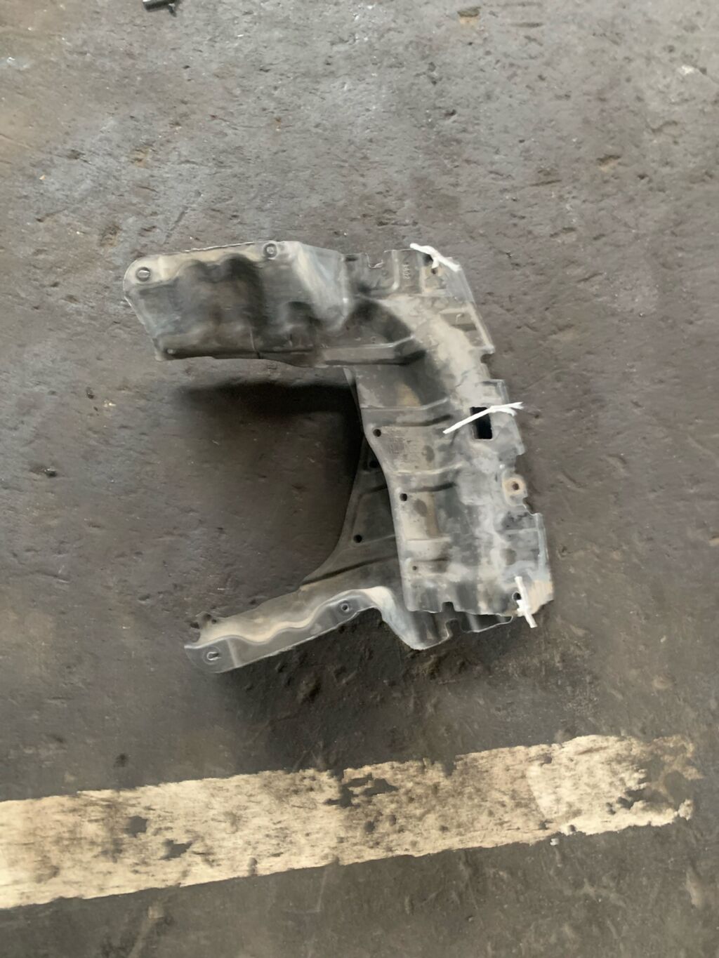 Защита двигателя на Toyota Will Cypha NCP70 2NZ-FE 51441-52010  51442-52010, Переднее расположение