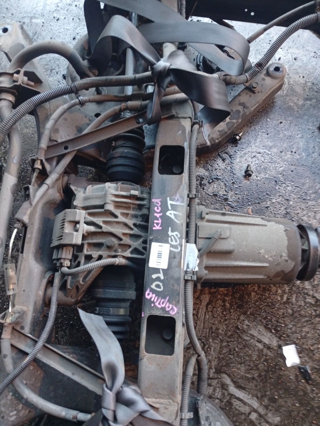 Балка подвески на Chevrolet Captiva C140 LE5, Заднее расположение