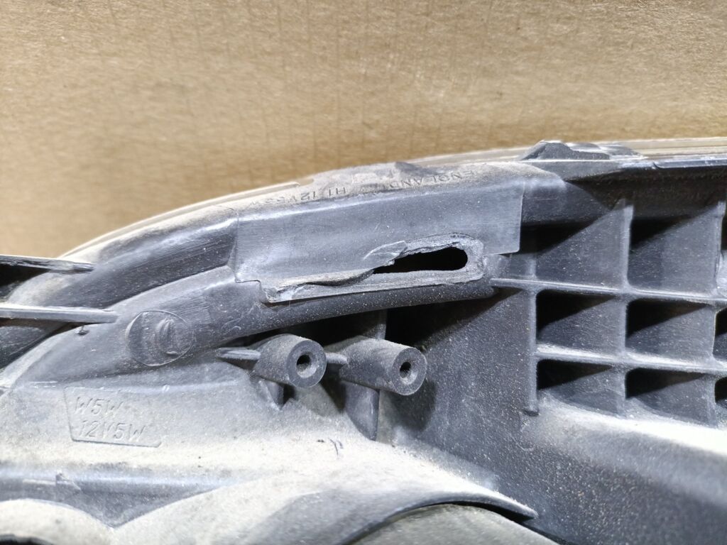 Фара 05-41 05-41 на Toyota Avensis AZT250 Фото 3