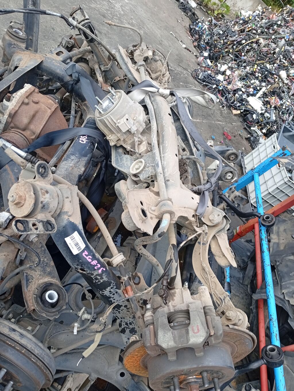 Балка подвески на Toyota Wish ZGE25G 2ZR-FAE Фото 2