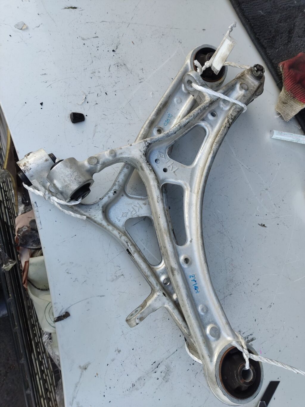 Рычаг на Subaru Legacy BM9 EJ253, Переднее расположение