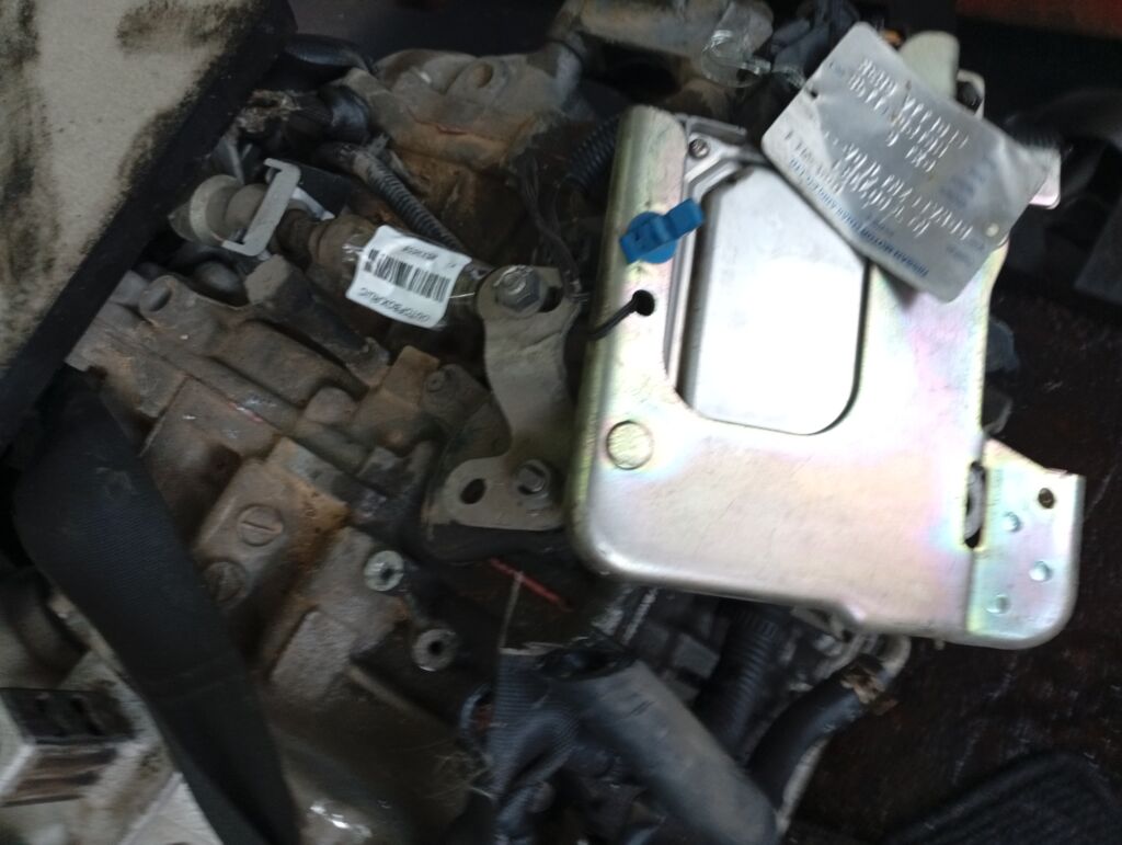 КПП автоматическая на Nissan Latio N17 HR15DE Фото 2