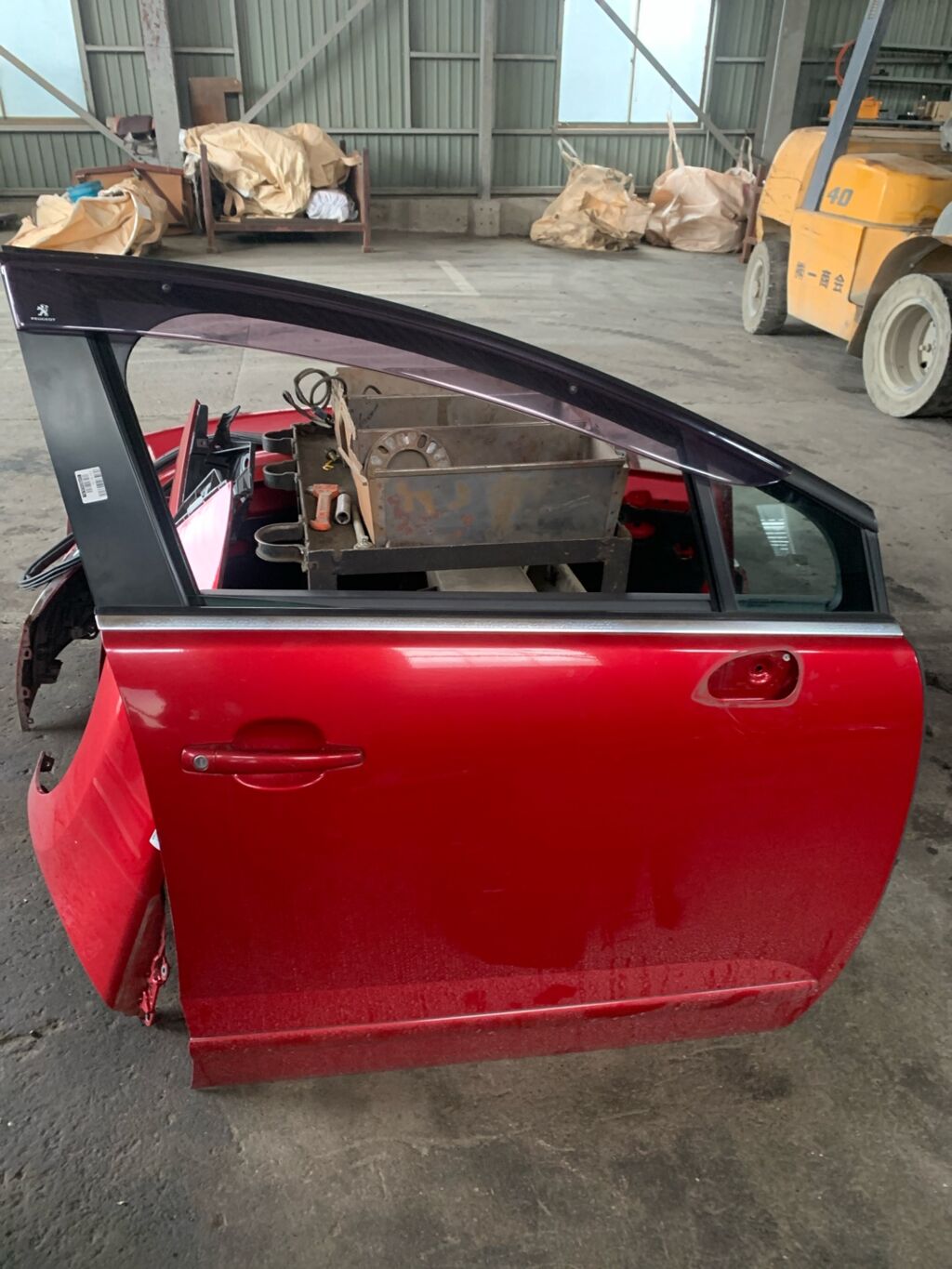 Дверь боковая на Peugeot 5008 VF30 63821км, Переднее Правое расположение