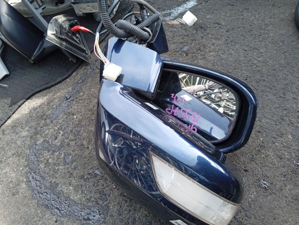 Зеркало двери боковой на Honda Freed GB3