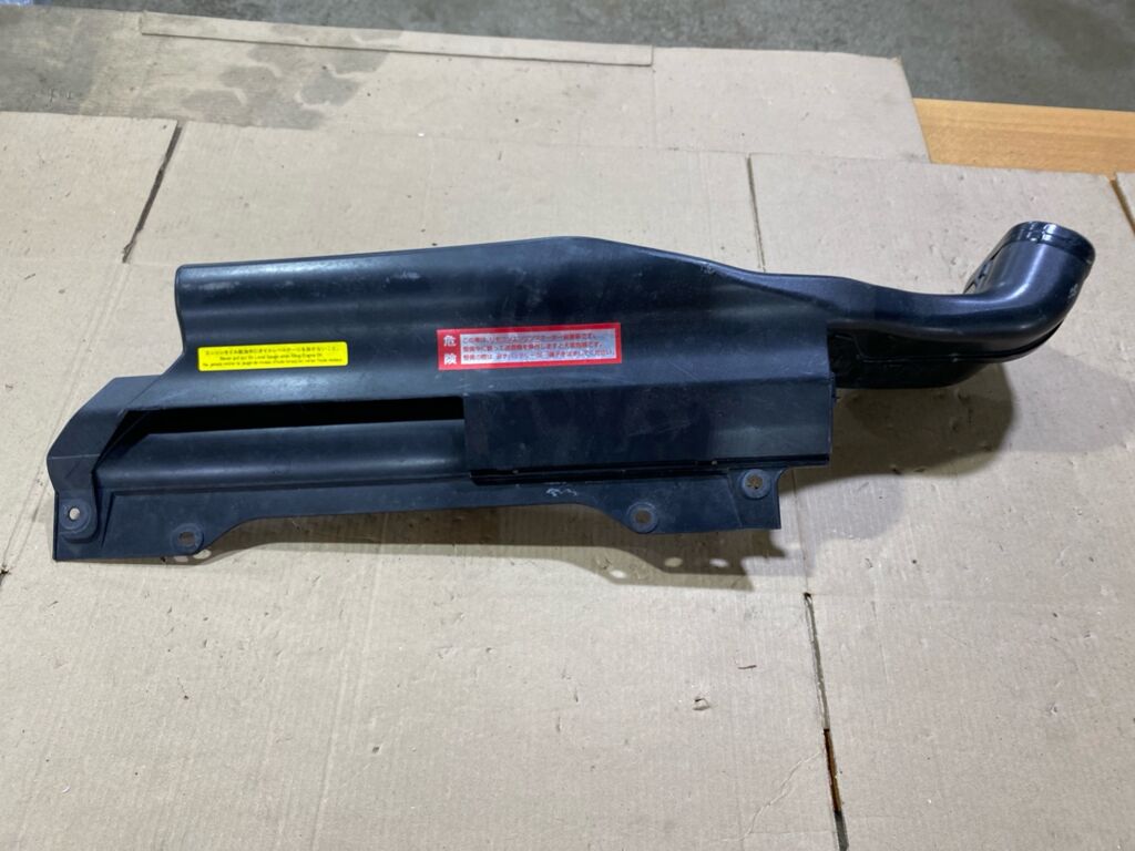 Воздухозаборник на Nissan Teana J31 VQ23DE