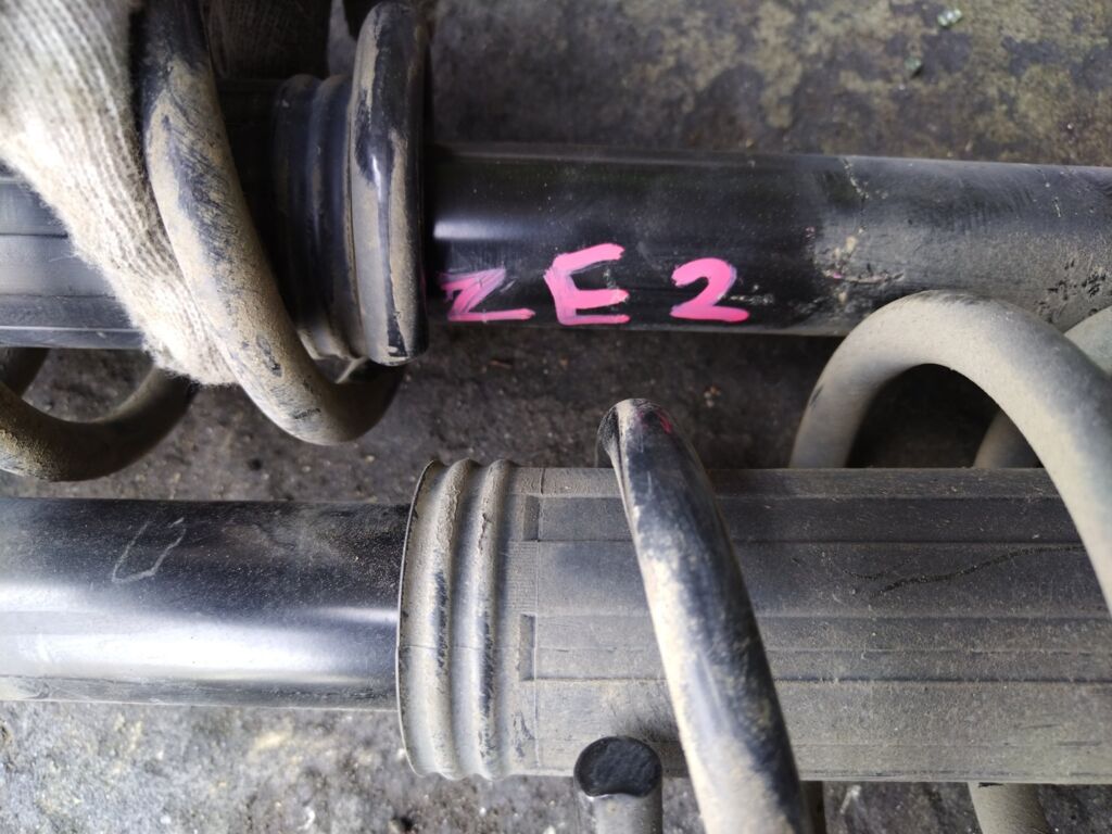 Амортизатор на Honda Insight ZE2 52610-TM8-3060, Заднее расположение