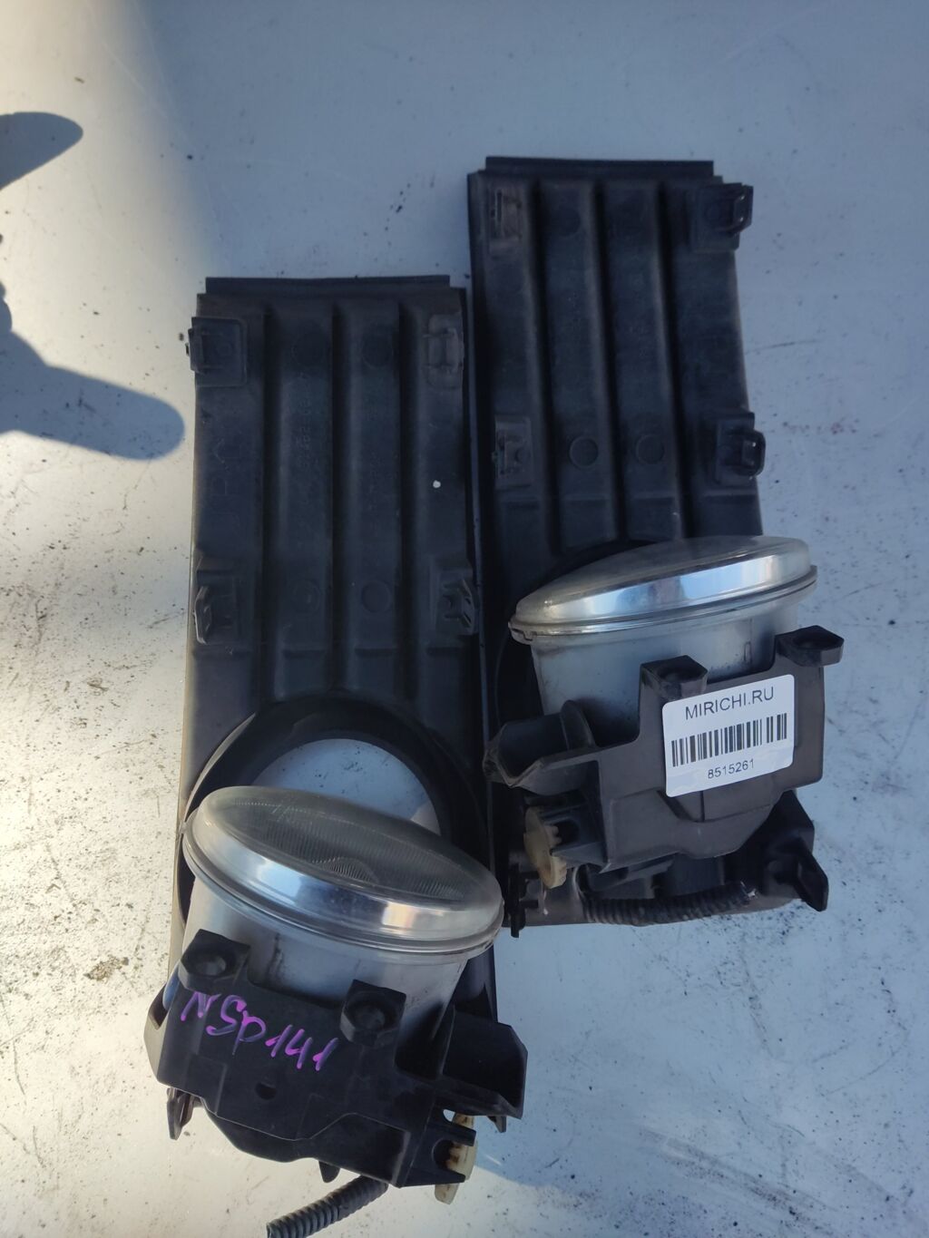 Туманка бамперная на Toyota Spade NSP140 12-580