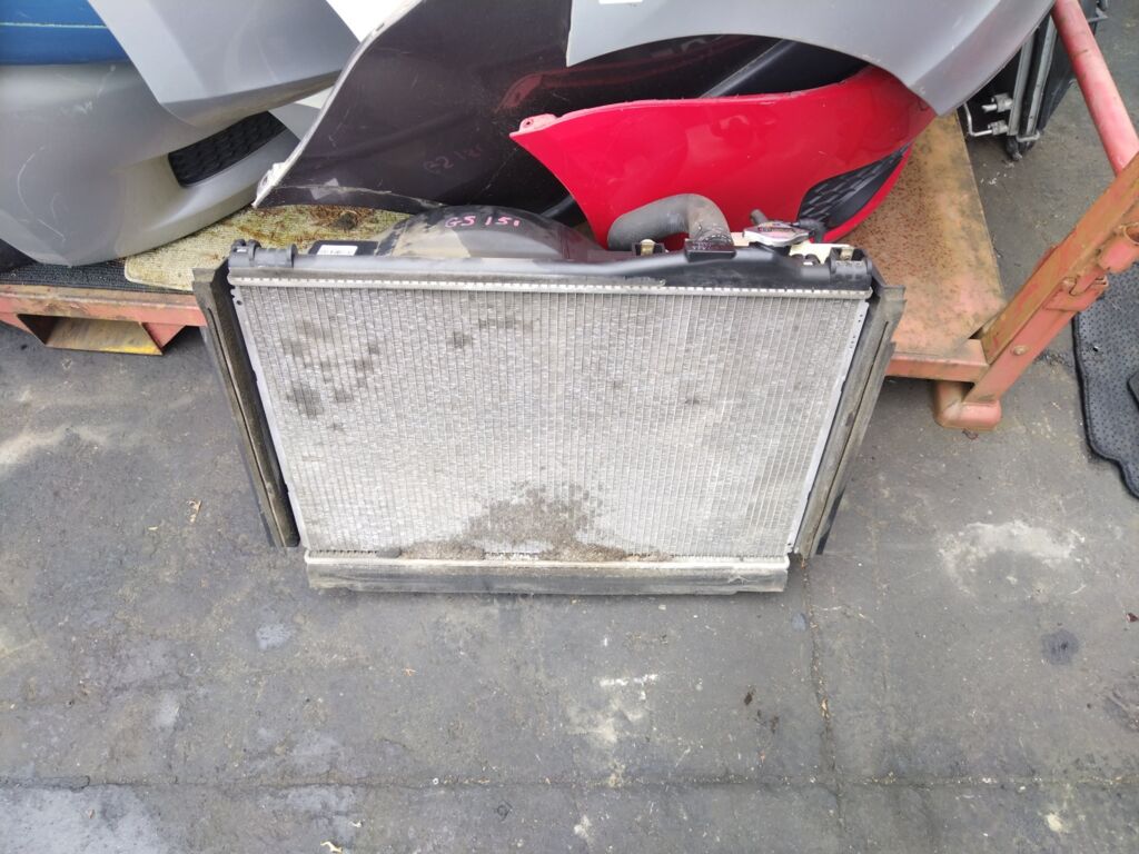 Радиатор ДВС на Toyota Crown GS151 1G-FE 16400-70520