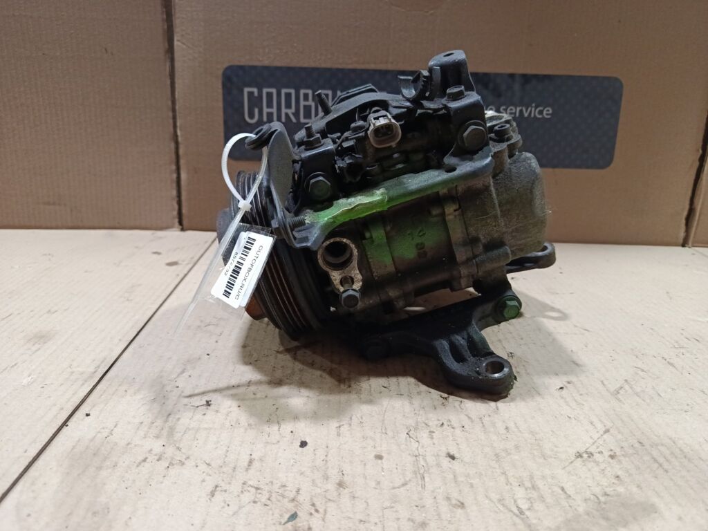 Компрессор кондиционера на Subaru Legacy Wagon BH5 EJ206 Фото 6