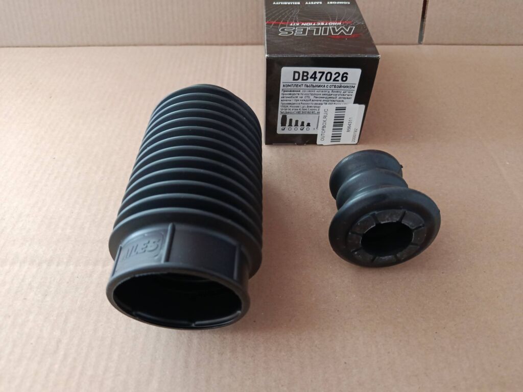 Пыльник стойки на Skoda Octavia MILES DB47026, Переднее расположение